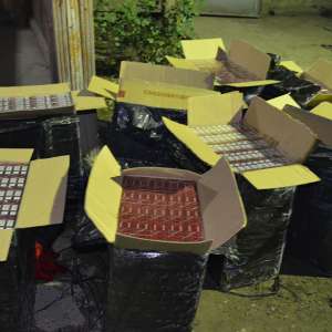 Peste 24.700 pachete cu țigări confiscate la frontiera de nord