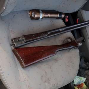 Grupuri infracţionale destructurate de poliţiştii de frontieră ieşeni