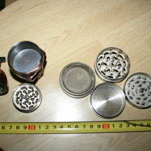 Grupuri infracţionale destructurate de poliţiştii de frontieră ieşeni