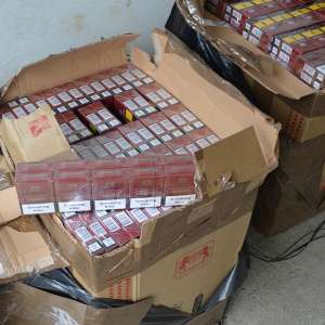 Peste 8.500 pachete țigări confiscate la frontiera de nord