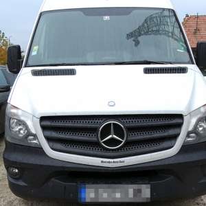 Microbuz căutat de autorităţile din Belgia, descoperit la P.T.F. Calafat