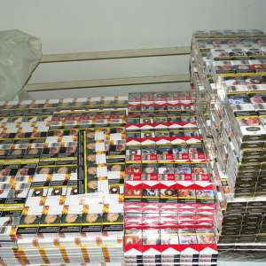 2.000 pachete cu ţigări descoperite ascunse la P.T.F. Giurgiu