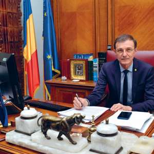 Românii au rezistat pentru că și-au apărat mai mult limba și identitatea decât viața - Interviu cu președintele Academiei Române, academician Ioan-Aurel Pop