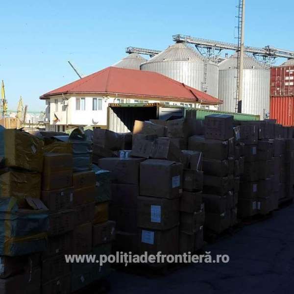 Articole contrafăcute, în valoare de aproximativ 2.800.000 lei, confiscate în Portul Constanţa Sud Agigea