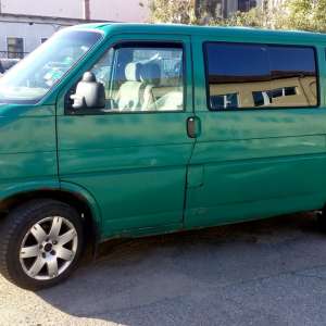 Autovehicule căutate în Italia şi Bulgaria, depistate de poliţiştii de frontieră de la Nădlac II