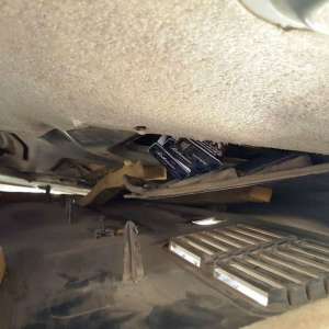 Aproximativ 10.000 de ţigarete de contrabandă descoperite la frontiera de est