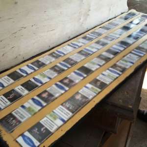 Aproximativ 10.000 de ţigarete de contrabandă descoperite la frontiera de est