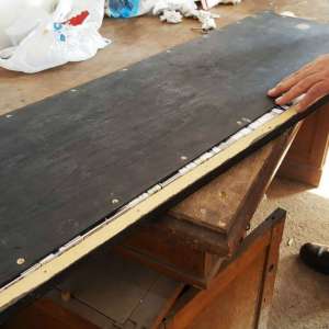 Aproximativ 10.000 de ţigarete de contrabandă descoperite la frontiera de est