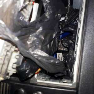 Aproximativ 10.000 de ţigarete de contrabandă descoperite la frontiera de est