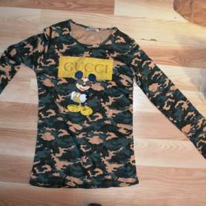 Bunuri susceptibile a fi contrafăcute, confiscate de poliţiştii de frontieră gălăţeni şi brăileni