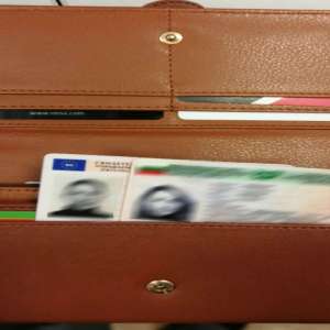 Documente false, descoperite în Punctul de Trecere a Frontierei Aeroport Iași