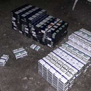 Aproximativ 8.300 de pachete de țigări, descoperite de poliţiştii de frontieră