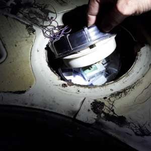 Aproximativ 8.300 de pachete de țigări, descoperite de poliţiştii de frontieră