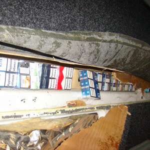 Peste 4.900 pachete cu țigări confiscate atât în Punctul de Trecere a Frontierei Siret, cât și la frontiera „verde”