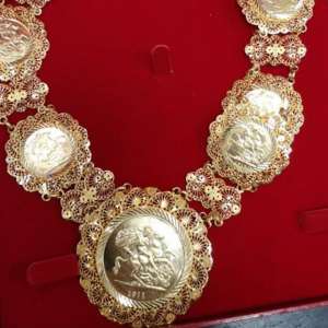 Aproximativ 3 kilograme de bijuterii, descoperite la control pe Aeroportul Cluj-Napoca