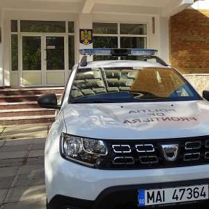Zece autospeciale Dacia Duster au intrat în dotarea Inspectoratului Teritorial al Poliției de Frontieră Giurgiu