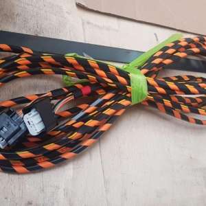 Bunuri contrafăcute, în valoare de peste 440.000 lei, confiscate în Portul Constanţa Sud Agigea