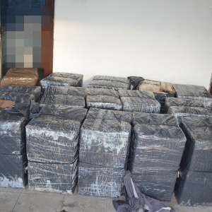 Peste 16.800 pachete ţigări confiscate în urma unei percheziții și a unor acțiuni la frontiera de nord