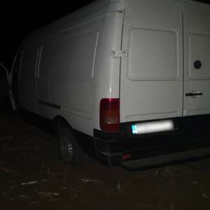 Focuri de armă şi reţinerea a 52.000 de pachete cu ţigări de contrabandă la frontiera cu Moldova