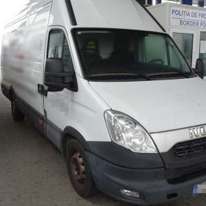 Microbuz căutat de autorităţile din Italia, descoperit la P.T.F. Calafat