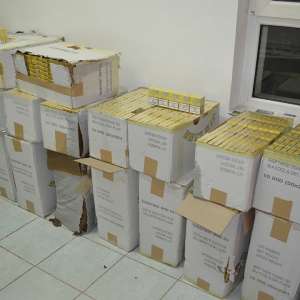 Aproximativ 15.000 pachete cu țigări, confiscate la frontiera de nord