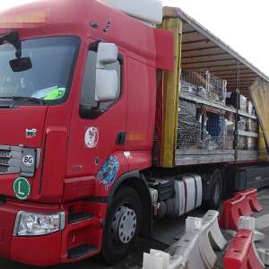 Aproximativ 30.000 de comprimate ce conţineau o substanță anabolizantă, descoperite de poliţiştii de frontieră de la P.T.F. Giurgiu