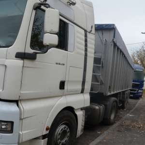 Ţigarete de contrabandă în valoare de aproximativ 19.000 de lei,descoperite la frontiera de est