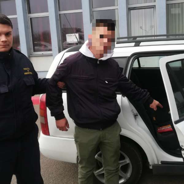 Tânăr din Kosovo a încercat să intre ilegal în România, folosind  pașaportul altei persoane