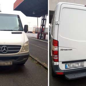 Autoutilitară cu certificat de înmatriculare fals, căutată de autorităţile din Italia, descoperită în P.T.F. Borș