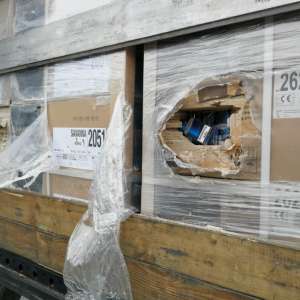 Approximately 1.000.000 cigarette packages were seized in Border Crossing Point Siret, and three Polish nationals were apprehended