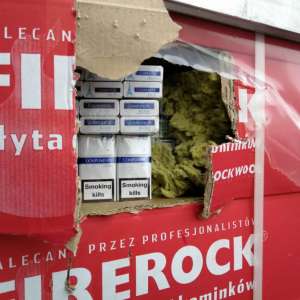 Approximately 1.000.000 cigarette packages were seized in Border Crossing Point Siret, and three Polish nationals were apprehended