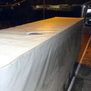 Patru cetățeni din Pakistan şi Afganistan, descoperiți ascunși într-un autocamion la P.T.F. Giurgiu