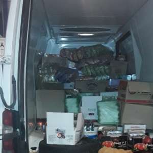 Ţigări și sticle cu alcool descoperite ascunse sub cutii cu prăjituri, la P.T.F. Calafat