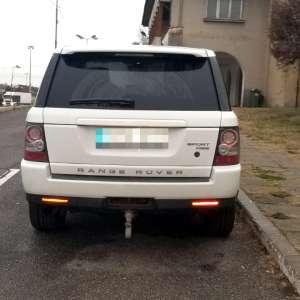 Land Rover cu seria de șasiu modificată, descoperit la P.T.F. Borş