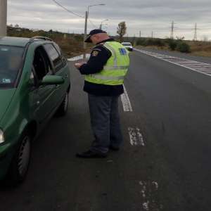 Dosar penal pentru conducerea unui autoturism cu autorizație de circulație provizorie, expirată