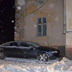 Peste 15.000 de pachete cu țigări descoperite de poliţiştii de frontieră