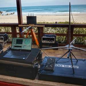 Sistem de ultimă generaţie de detectare a ambarcaţiunilor, persoanelor aflate în apă şi dronelor de mici dimensiuni, testat la Marea Neagră