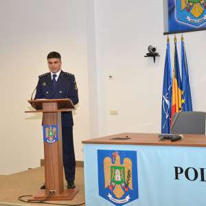 Poliţişti de frontieră avansaţi în gradul profesional următor cu ocazia Zilei Naţionale
