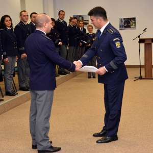 Poliţişti de frontieră avansaţi în gradul profesional următor cu ocazia Zilei Naţionale
