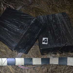 Cetățean ucrainean reținut în timp ce încerca să introducă ilegal în România mai multe colete cu țigări de contrabandă