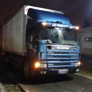 Autoutilitară, căutată de autorităţile din Suedia, descoperită la P.T.F. Giurgiu