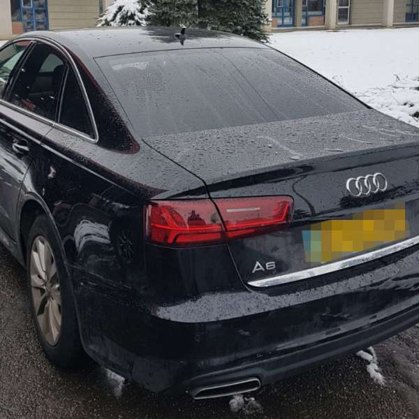 Patru autoturisme căutate de autorităţile din Marea Britanie, descoperite de poliţiştii de frontieră din vestul ţării