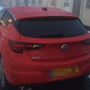 Patru autoturisme căutate de autorităţile din Marea Britanie, descoperite de poliţiştii de frontieră din vestul ţării