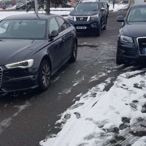 Trei autoturisme căutate de autorităţi în valoare de 100.000 de euro, descoperite la P.T.F. Borş