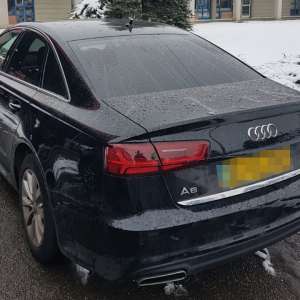 Trei autoturisme căutate de autorităţi în valoare de 100.000 de euro, descoperite la P.T.F. Borş