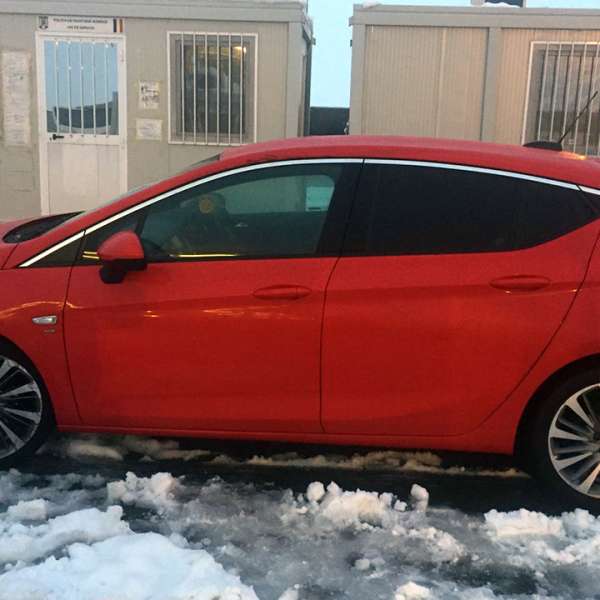 Autoturism căutat în Marea Britanie, depistat de poliţiştii de frontieră de la P.T.F Nădlac II-Csanadpalota