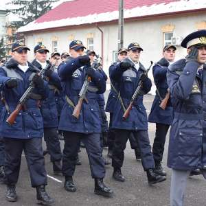 O nouă promoţie de elevi a depus jurământul militar la Şcoala ”Avram Iancu” Oradea
