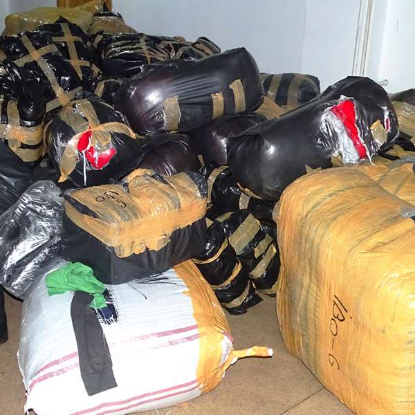 Numărul produselor contrafăcute confiscate de poliţiştii de frontieră s-a dublat în anul 2018
