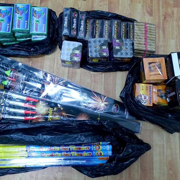Materiale pirotehnice, fără documente legale, descoperite în P.T.F. Giurgiu