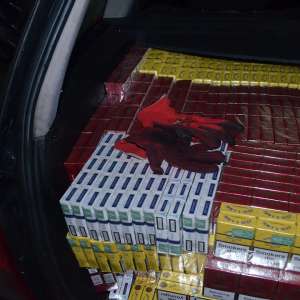 Țigări în valoare de 75.300 lei confiscate la frontiera de nord